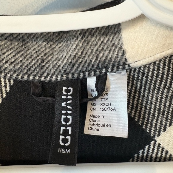 H&M Divided Shacket size xxs black and white plaid - Picture 7 of 8